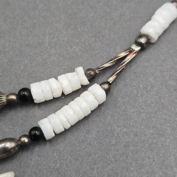 Vintage Southwestern Bird Fetish Necklace 18" Hand Carved MOP Heishi Beads - Picture 6 of 11